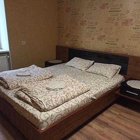 Hostel Q ,15 Хв До Жд Вокзалу Львов Экстерьер фото