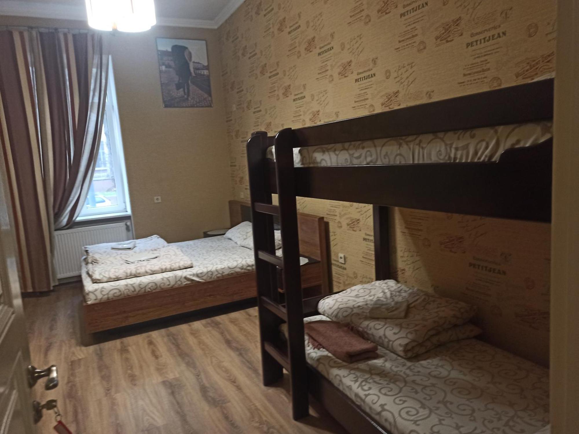 Hostel Q ,15 Хв До Жд Вокзалу Львов Экстерьер фото